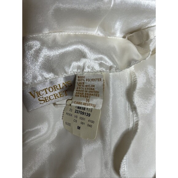 VTG VS Victoria’s Secret Gold Label White Lace Silk Long Slip Slit Size M NEW - Picture 7 of 9